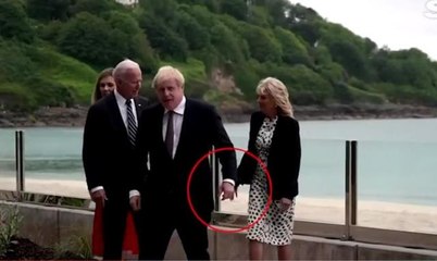 G-7 zirvesine damga vuran olay! Boris Johnson ve Biden'in eşi az kalsın el ele tutuşuyordu