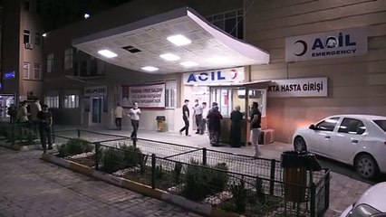 ŞANLIURFA - Araçtan ateş açılması sonucu 2 polis hafif yaralandı (2)