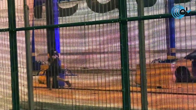 Reportaje: Así saltan los menas al puerto de Melilla