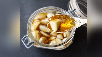 सुबह खाली पेट खाएं शहद में डूबा हुआ लहसुन, वजन कम होने के साथ मिलेगें ये फायदे । Boldsky