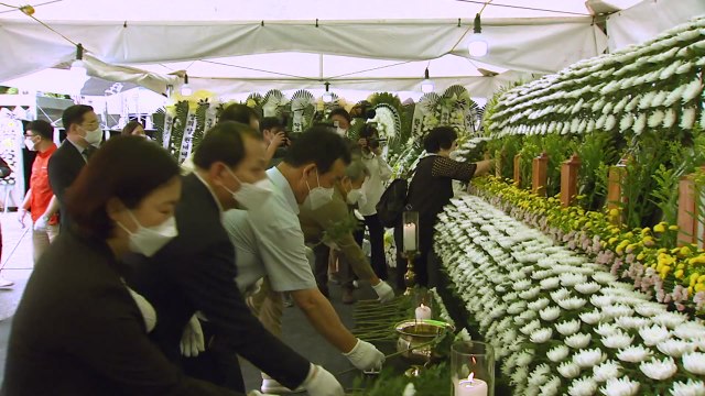 합동분향소 조문 행렬... 보상은 유족 뜻 최대한 반영 / YTN
