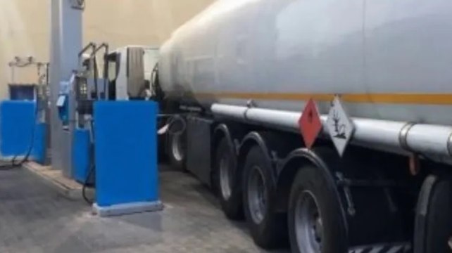 Napoli - Contrabbando di gasolio importato dalla Spagna: sequestro da 18 milioni (11.06.21)