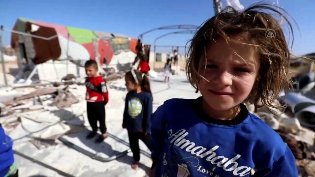 İdlibli öğrenciler, rejimin yıktığı okullarına yeniden kavuşmak istiyor (1)