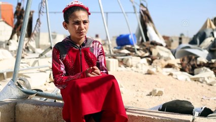 Esed rejiminin okullarını yıktığı çocuklar eğitimlerine devam istiyor (2)