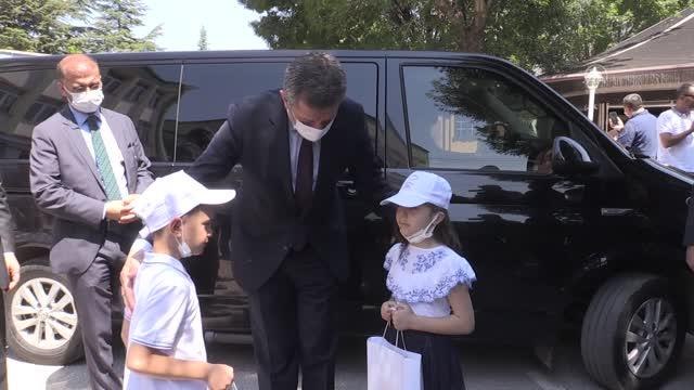 Son dakika haber... ESKİŞEHİR - Milli Eğitim Bakanı Selçuk, Anadolu Masalları Eskişehir Masal Evi nin açılışını yaptı