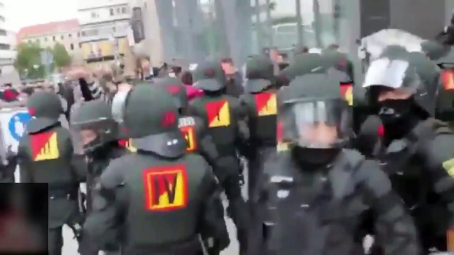 PKK yandaşları Atatürk'e hakaret etti