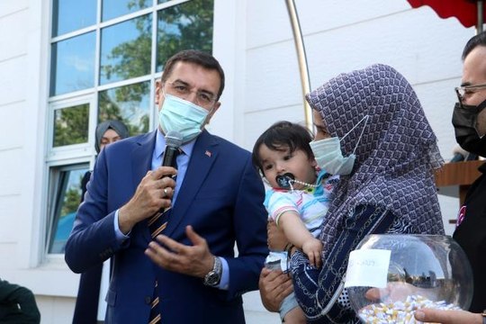 Konut kurasında ismi çıkan depremzedeler, duygu dolu anlar yaşadı