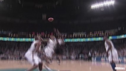 This Date in History - Allen Iverson scores 45 pts vs the Hornets