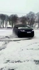 RANGE ROVER STUNT #carlover#shorts#stunt#modified#RangeRoverStunt#RangeRover