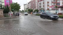 BOLU'DA YOLLAR SULARLA KAPLANDI, BİNALARIN ZEMİN KATLARINI SU BASTI