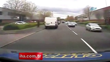 Ters yönde seyreden araç yayaya çarptı