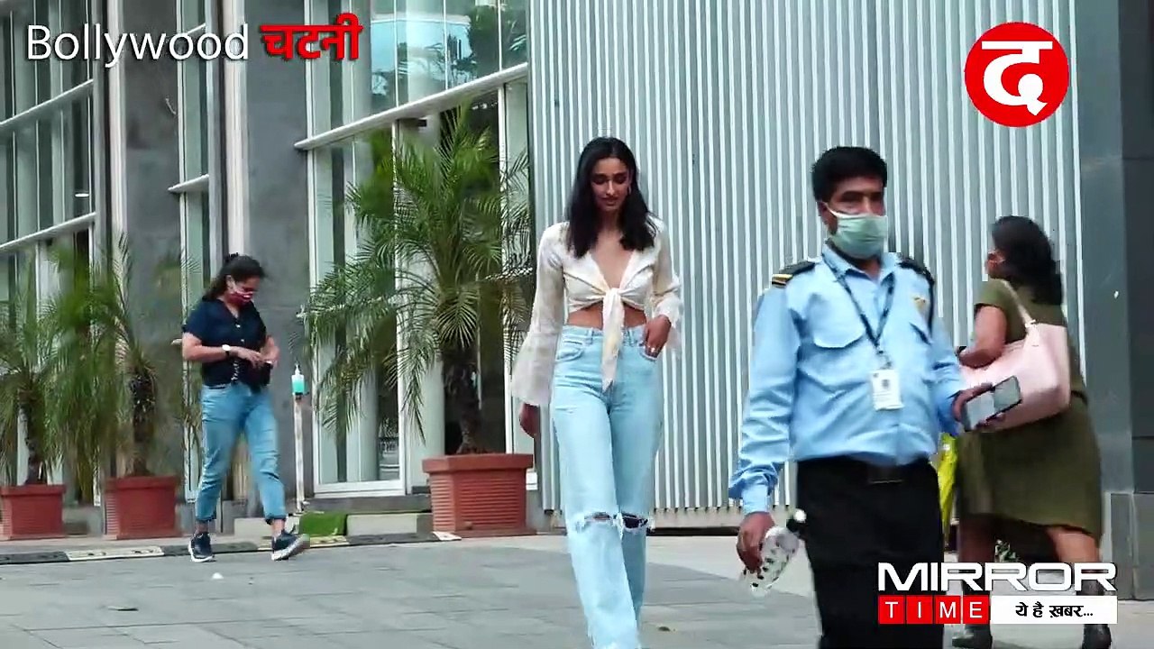 Dayana Erappa Andheri Ke YRF Studio Mein Dikhayi Di | Bollywood Chatni