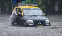 Heavy rain lashes parts of Uttarakhand-Gujarat