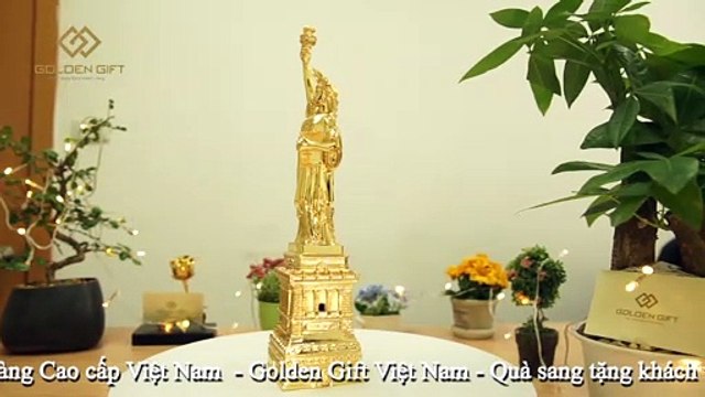 Tượng Nữ Thần Tự Do mạ vàng 24K - Golden Gift Việt Nam