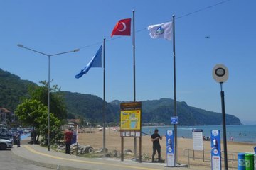 İnkumu sahiline "mavi bayrak" yerleştirildi