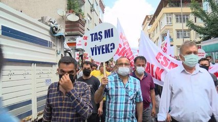 BAHÇELİEVLER'DE 50 YILLIK PAZARIN TAŞINMASINI PAZARCILAR PROTESTO ETTİ