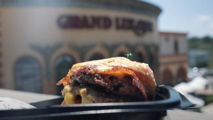 I’m More Than Confident This Is The Best Backdrop I’ve Had On A Burger Review