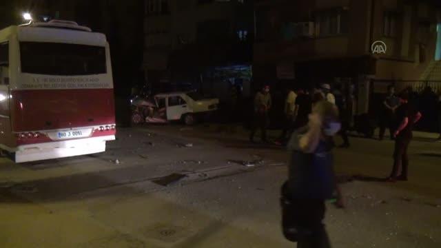 Son dakika haber: Silahlı yaralama şüphelisi gasbettiği kamyonetle 1 polis otosu ve 3 araca çarptı : 2'si polis 5 yaralı