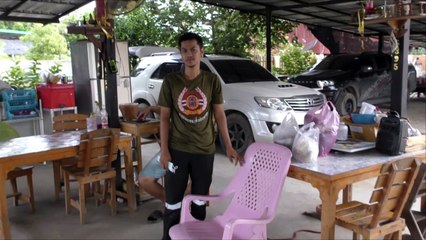 อ่างทอง หนึ่งชีวิตมีค่าอาสาร่วมกตัญญูทำซีพีอาร์ช่วยชีวิตจิ้งจก