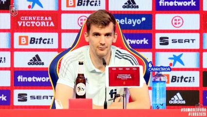 Diego Llorente asegura que el coronavirus les hará "más fuertes como equipo"