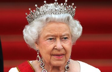 Fascinating facts about Queen Elizabeth’s fashion