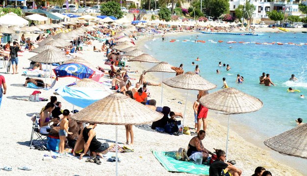 Bodrum sahilleri eski günlerine kavuştu, plajlar tıklım tıklım oldu