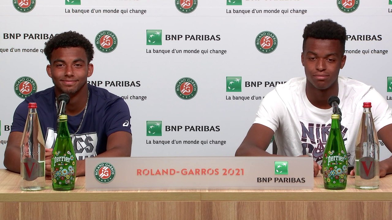 Roland-Garros Juniors 2021 - Arthur Fils et Giovanni Mpetshi-Perricard, sacrés en double : "C'est génial mais maintenant on a le Bac !"