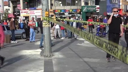 Unutkanlığı polisi alarma geçirdi, meraklı vatandaşlar film izler gibi seyretti