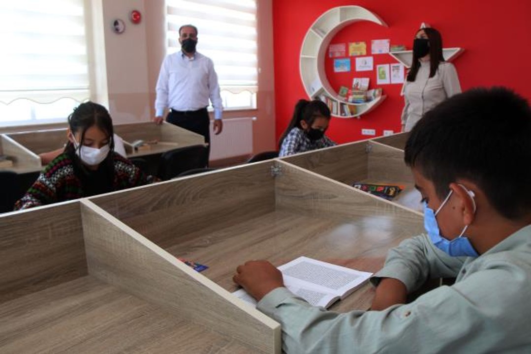 Şarkışla'da kitap okuma etkinliği düzenlendi