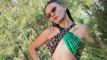 Hem iş hem de tatil için Bodrum'a giden Serenay Sarıkaya, objektiflere bikinili yakalandı