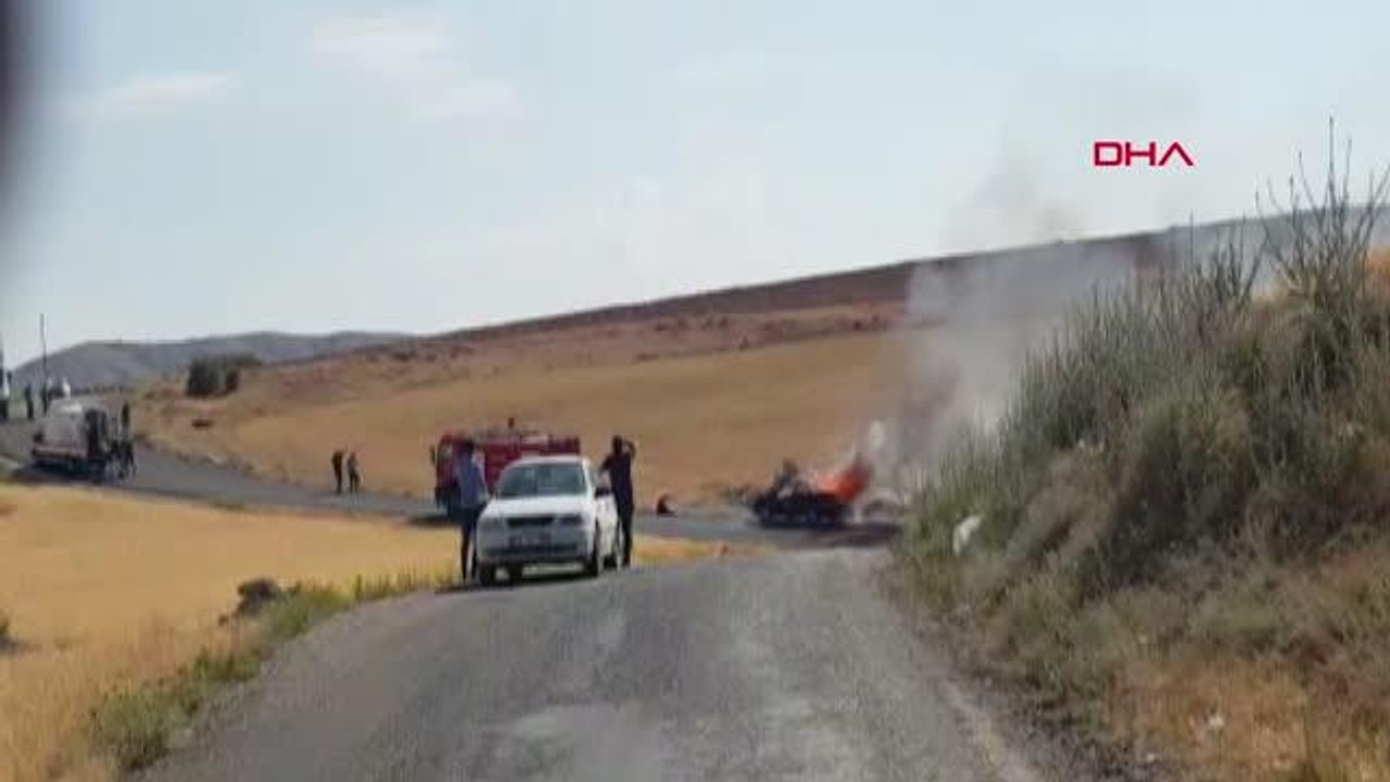 ELAZIĞ SÜRÜCÜSÜYLE BİRLİKTE YANAN ARACIN YANINA BIRAKILAN NOTTA BÜYÜK İTİRAF: BOMBALARI BEN PATLATTIM