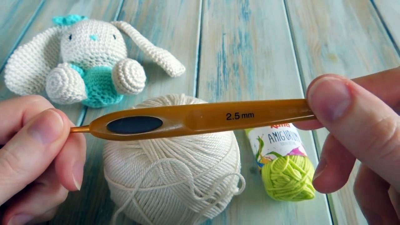 (Crochet) Pt1: How To Crochet An Amigurumi Rabbit - Yarn Scrap Friday