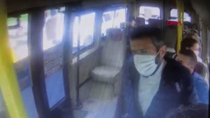 KAZA YAPAN MİNİBÜSTEKİ PARAYI ÇALDI