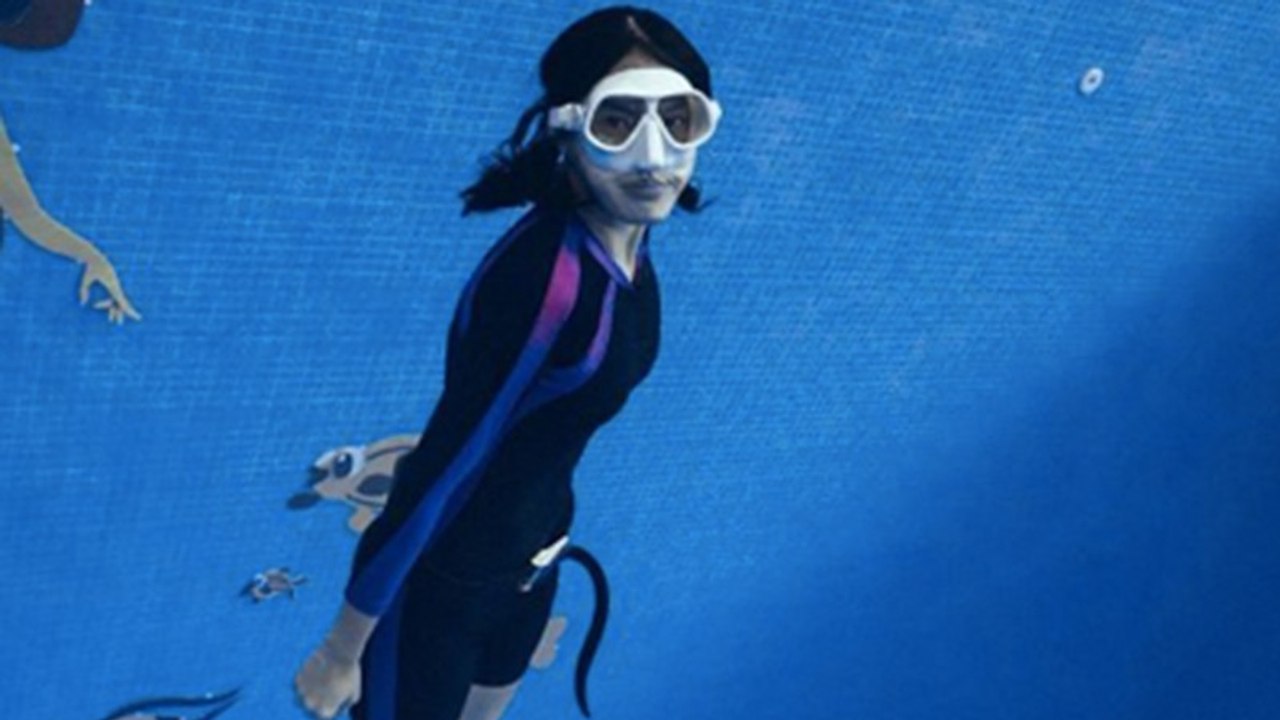 Della Dartyan Lawan Fobia Hiu Lewat Freediving Video Dailymotion