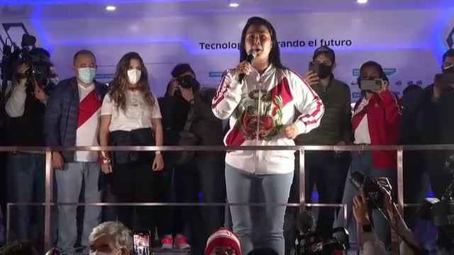 Cientos de partidarios de Keiko Fujimori protestan en Lima contra un presunto fraude electoral