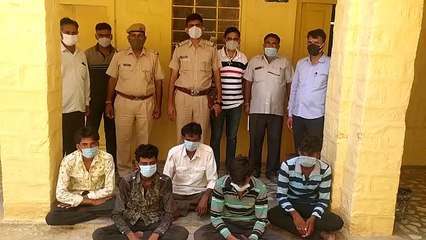 गार्ड व उसके भाई ने तीन अन्य के साथ मिलकर चुराईं थी सोलर प्लेंटे, पांचों गिरफ्तार