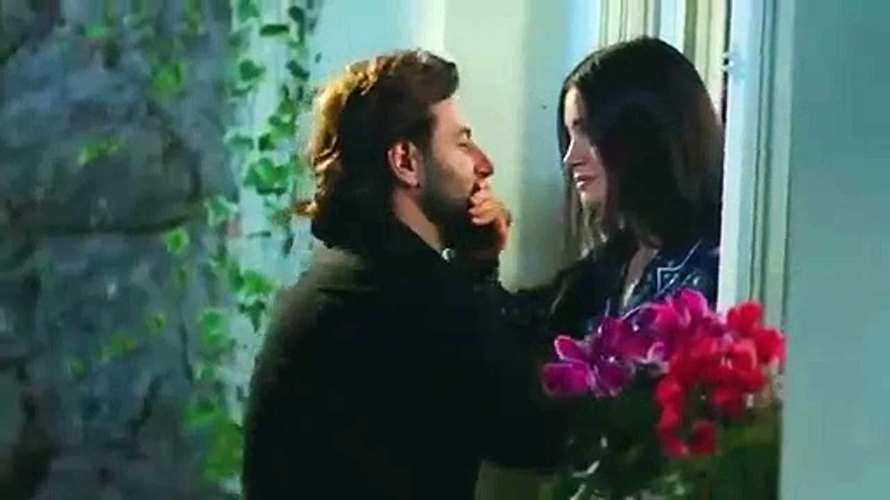 Give Me A Kiss  Best Love Moments  2k19 Couple Virals