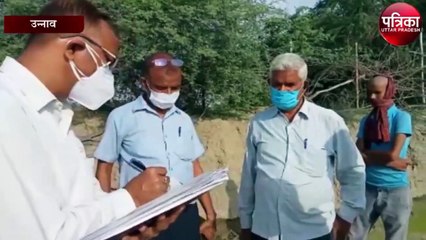 जब गौशाला में गायों की जांच करने पहुंचे अधिकारी