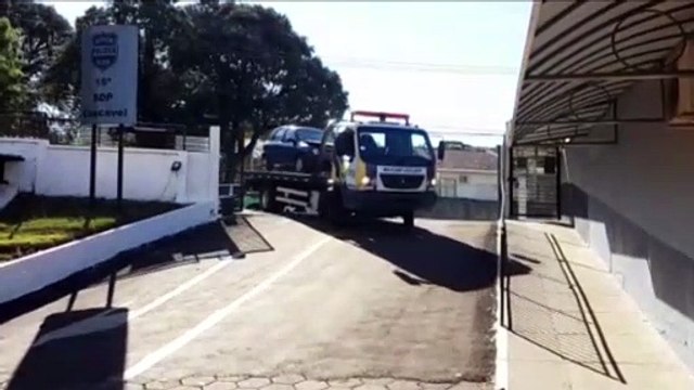Corsa com registro de furto é localizado pela PM no Bairro Santa Felicidade