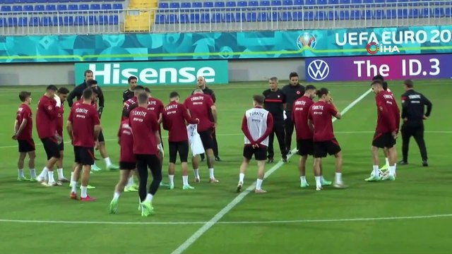 A Milli Takım, Galler maçı hazırlıklarına başladı