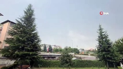 Kısıtlamanın sessizliğini gök gürültüsü ve şimşekler bozdu