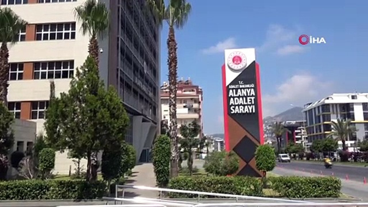 Silahını temizleyen muhtar, eşinin ölümüne sebep oldu