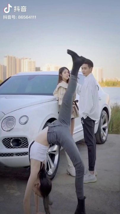 Nghệ thuật uốn dẻo đỉnh cao Trung Quốc  TikTok uốn dẻo