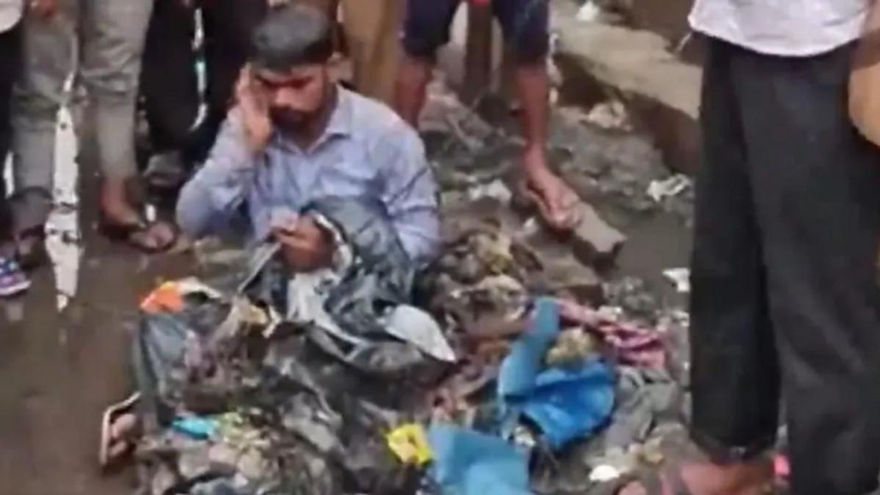 Shiv Sena MLA gets garbage dump om contractor