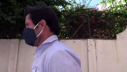 José Antonio Canales, destrozado en el funeral de su padre