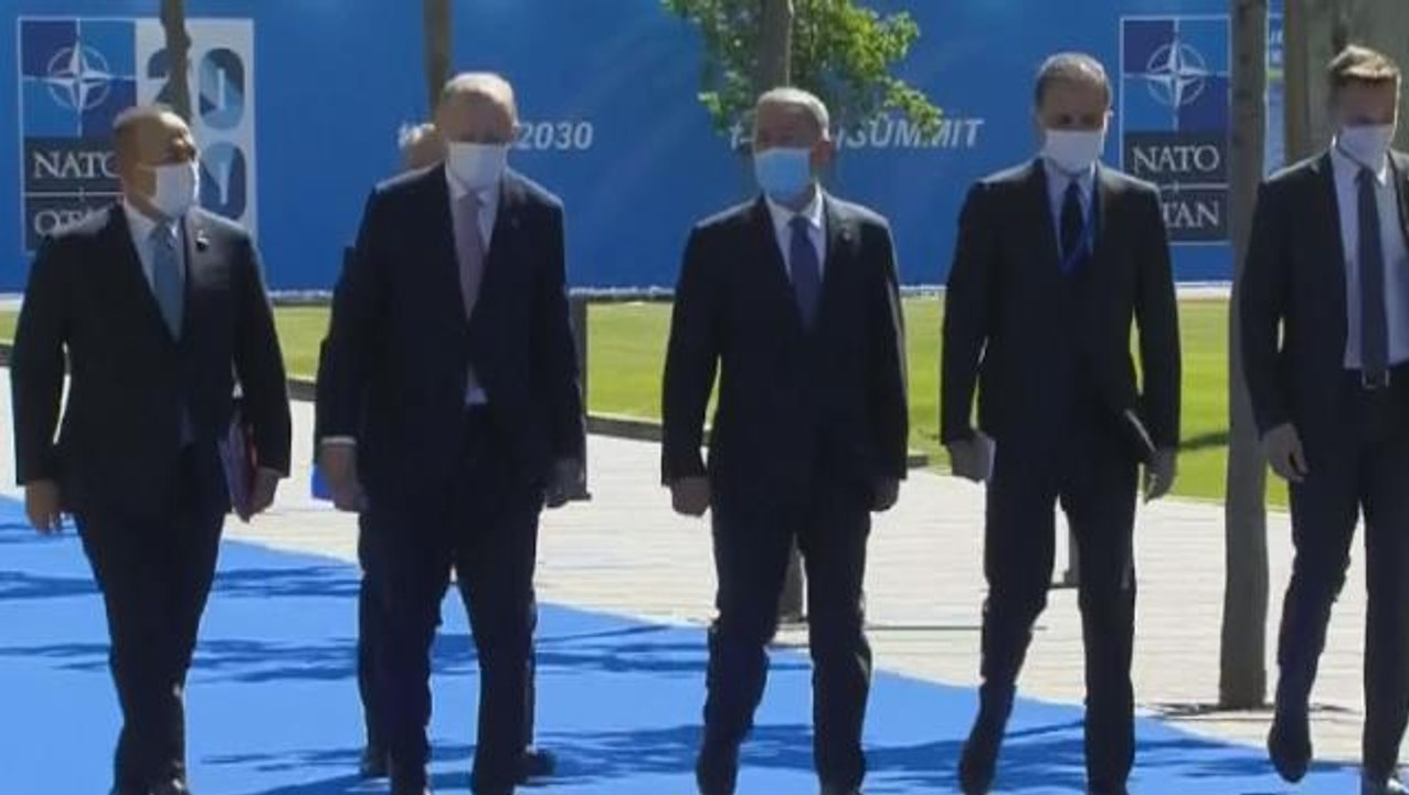 Merakla beklenen zirve başlıyor! Cumhurbaşkanı Erdoğan NATO Karargahı'nda