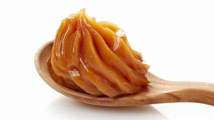 Faire une crème mousseline au praliné pour Paris-Brest