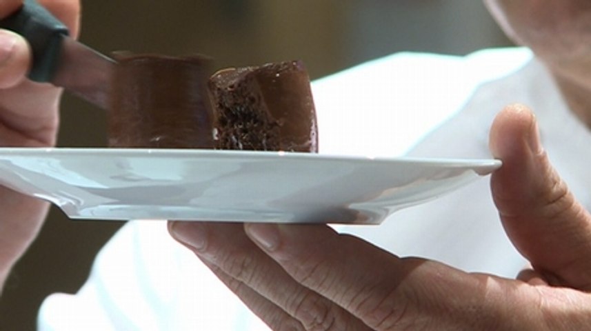 Le Gateau Au Chocolat Sans Cuisson De Thierry Marx Video Dailymotion
