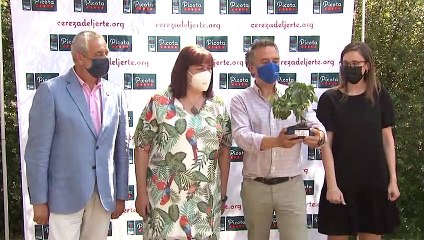 Roberto Brasero recibe el Premio a la Excelencia Picota del Jerte 2021