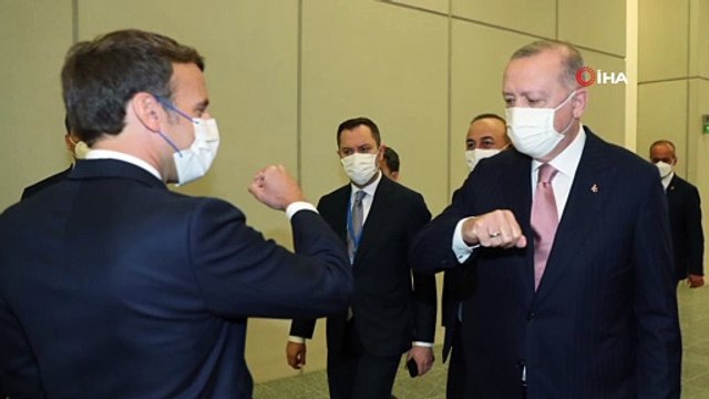 - Cumhurbaşkanı Recep Tayyip Erdoğan'ın NATO Liderler Zirvesi’ne katılmak üzere geldiği Belçika’nın başkenti Brüksel’de Fransa Cumhurbaşkanı Emmanuel Macron ile görüşmesi başladı.